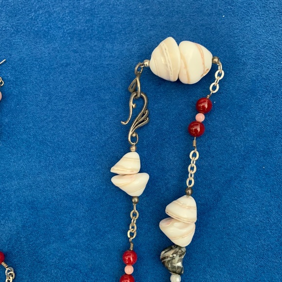 🎉🎉 HP - Jwlry & Acc Party 🎉🎉Shelling Out - 55” handmade, w/earrings - Picture 4 of 5